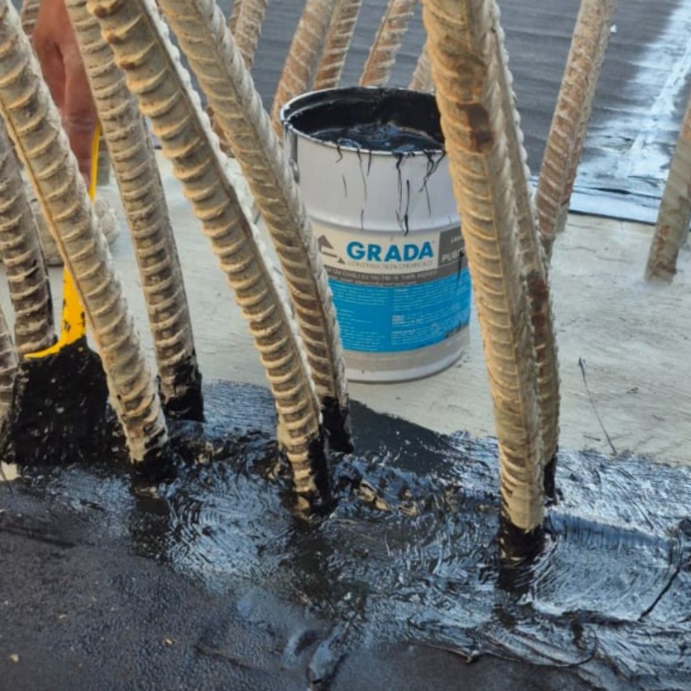 Polyurethane-bitumen repair resin PUBITFLEX